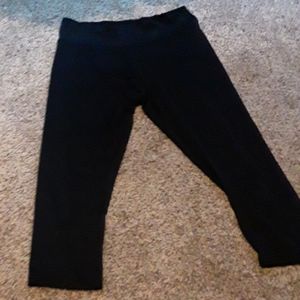Plain black leggings